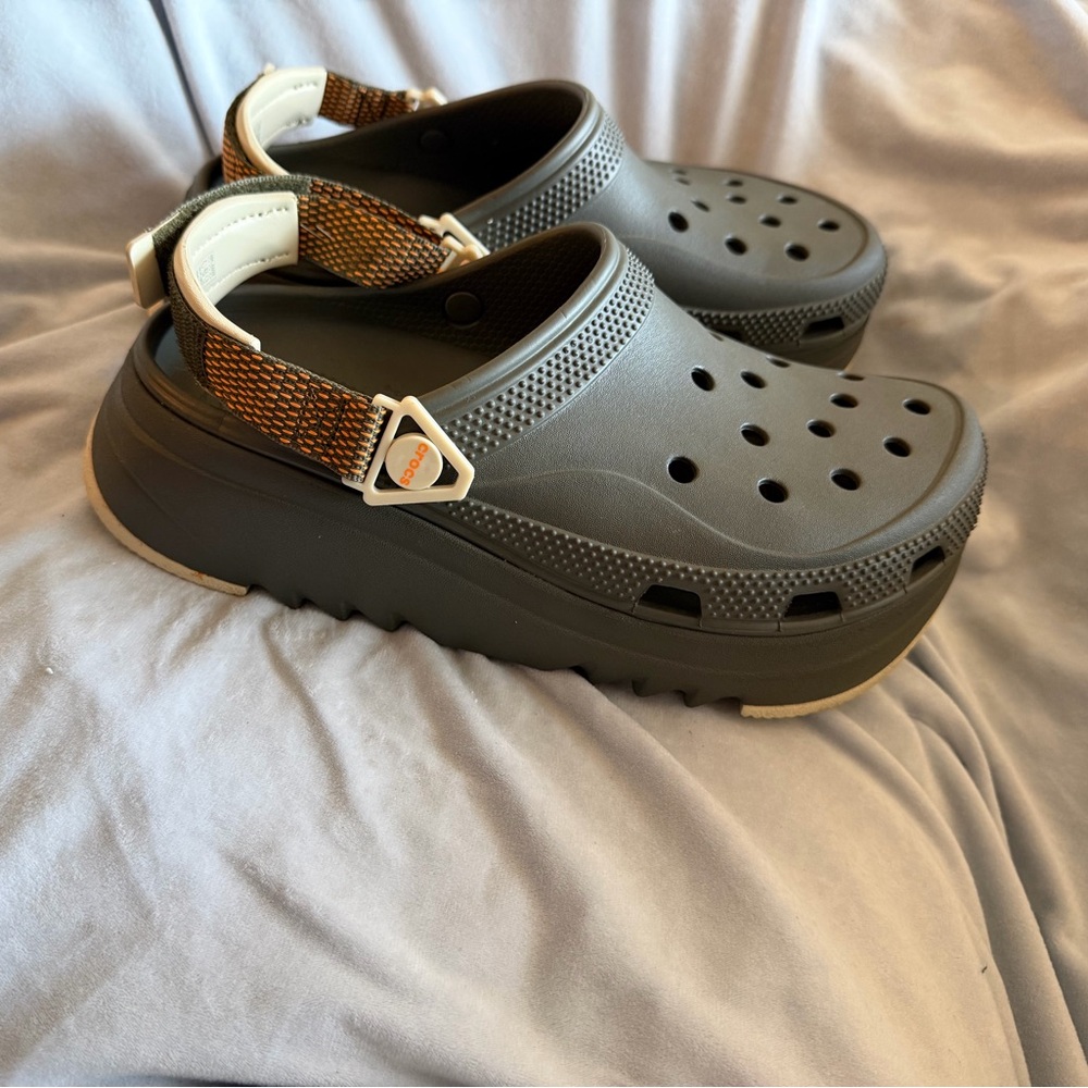 Olive green Hiker Xspace Clogs Crocs with Adjustable Strap Sz 8M and  10w